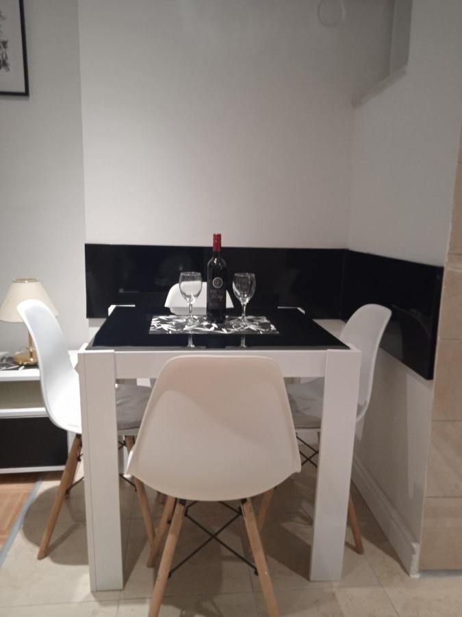 Ducic Apartment เทรบินเย ภายนอก รูปภาพ